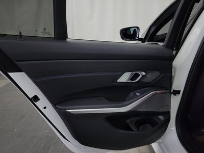 صورة مصغرة 15 لـ 2022 BMW 3 SERIES