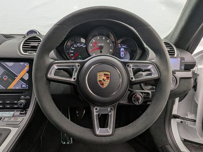 صورة مصغرة 14 لـ 2023 Porsche 718