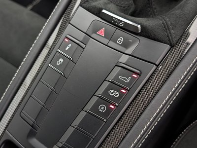 صورة مصغرة 25 لـ 2023 Porsche 718
