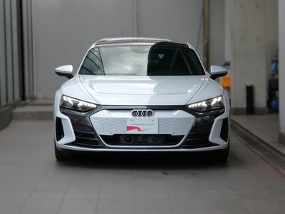 صورة 6 لـ 2024 AUDI E-TRON GT QUATTRO