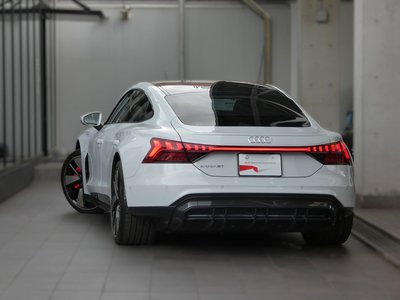 صورة 8 لـ 2024 AUDI E-TRON GT QUATTRO