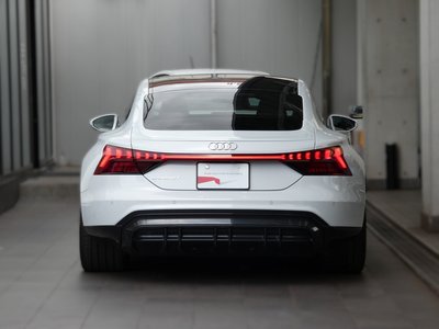 صورة 9 لـ 2024 AUDI E-TRON GT QUATTRO