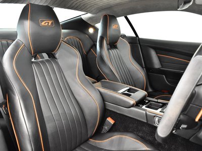 ASTON MARTIN DB9 - 9