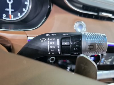 2022 Genesis GV70 thumbnail 30