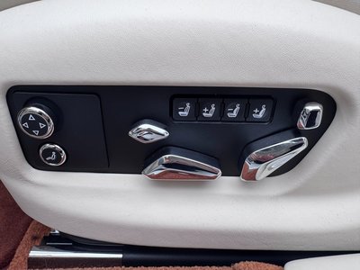 BENTLEY FLYING SPUR - 9