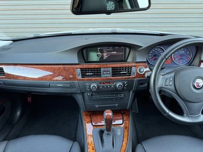 BMW ALPINA B3 TOURING - 10