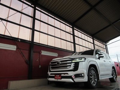 2023 Toyota LAND CRUISER 300 — миниатюра 29