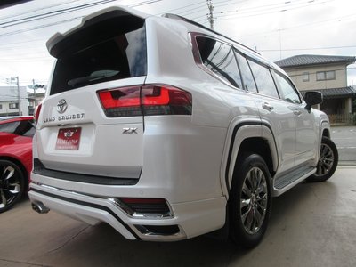 TOYOTA LAND CRUISER 300 - 4