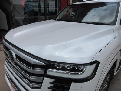 TOYOTA LAND CRUISER 300 - 10