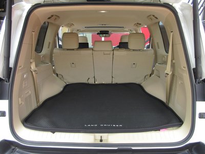 2023 Toyota LAND CRUISER 300 — миниатюра 74