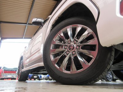 2023 Toyota LAND CRUISER 300 — миниатюра 35