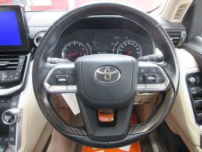 2023 Toyota LAND CRUISER 300 — миниатюра 48