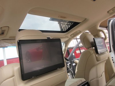 2023 Toyota LAND CRUISER 300 — миниатюра 79