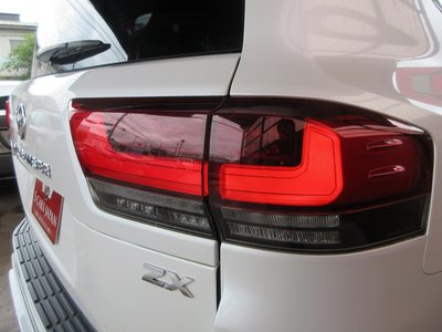 2023 Toyota LAND CRUISER 300 — миниатюра 33