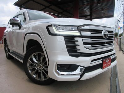 TOYOTA LAND CRUISER 300 - 2