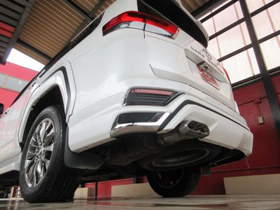 2023 Toyota LAND CRUISER 300 — миниатюра 40