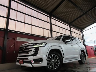 2023 Toyota LAND CRUISER 300 — миниатюра 27