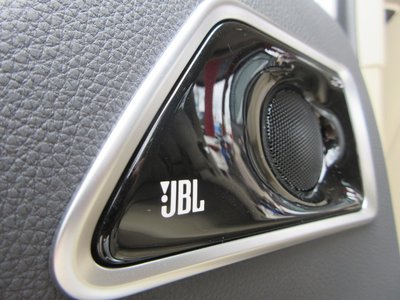 2023 Toyota LAND CRUISER 300 — миниатюра 72