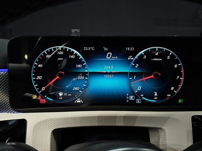 MERCEDES-BENZ A-CLASS - 8