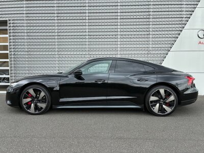AUDI E-TRON GT QUATTRO - 7