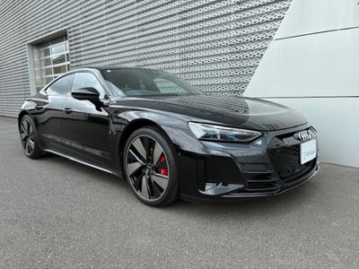 AUDI E-TRON GT QUATTRO - 6