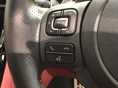صورة مصغرة 21 لـ 2021 Lexus IS