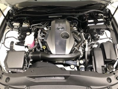 صورة مصغرة 40 لـ 2021 Lexus IS