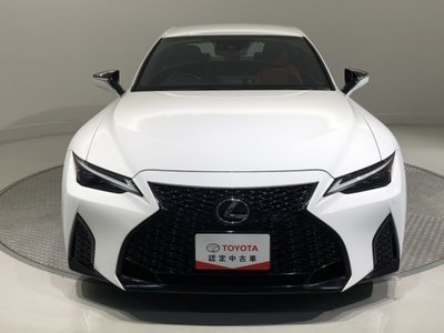 صورة مصغرة 31 لـ 2021 Lexus IS