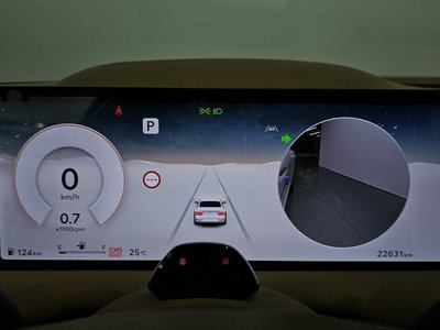 2025 Genesis G80 (RG3) thumbnail 11