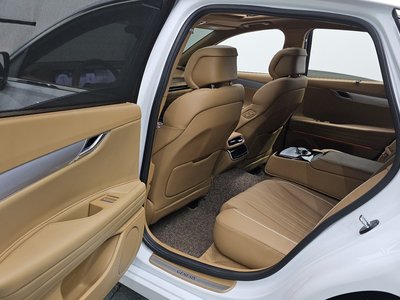 2025 Genesis G80 (RG3) thumbnail 16