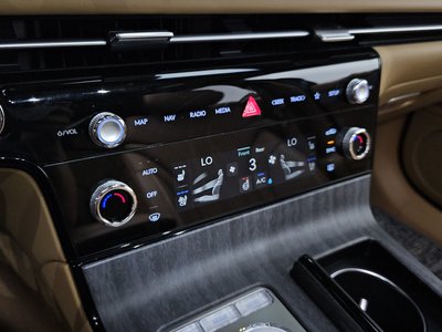 2025 Genesis G80 (RG3) thumbnail 29