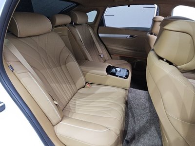 2025 Genesis G80 (RG3) thumbnail 17