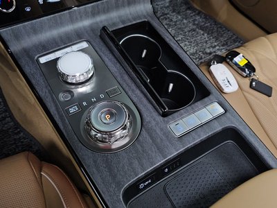 2025 Genesis G80 (RG3) thumbnail 12