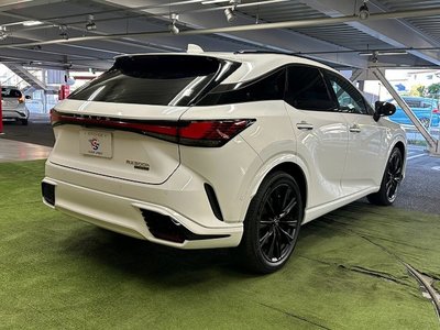 صورة مصغرة 69 لـ 2023 Lexus RX