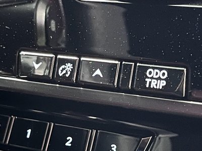 صورة مصغرة 59 لـ 2023 Lexus RX