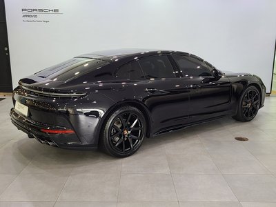 PORSCHE PANAMERA - 5