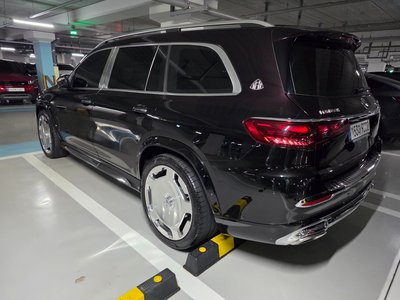 MERCEDES-BENZ GLS - 4
