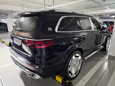 MERCEDES-BENZ GLS - 7