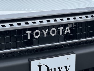 TOYOTA LAND CRUISER 250 - 8