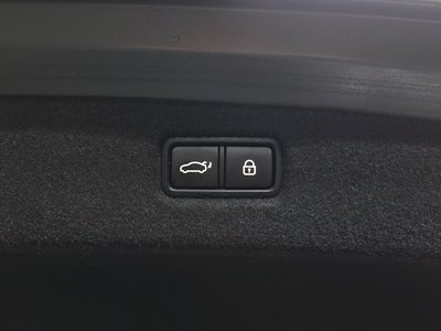 صورة مصغرة 33 لـ 2021 Genesis G90