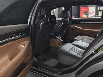 صورة مصغرة 16 لـ 2021 Genesis G90