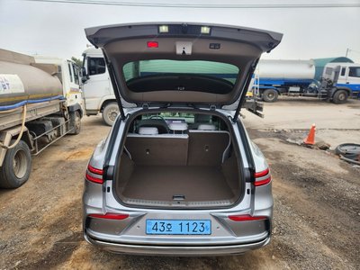 2026 Genesis ELECTRIFIED GV70 photo 5