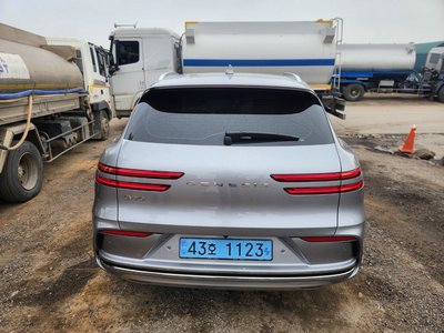 2026 Genesis ELECTRIFIED GV70 photo 6