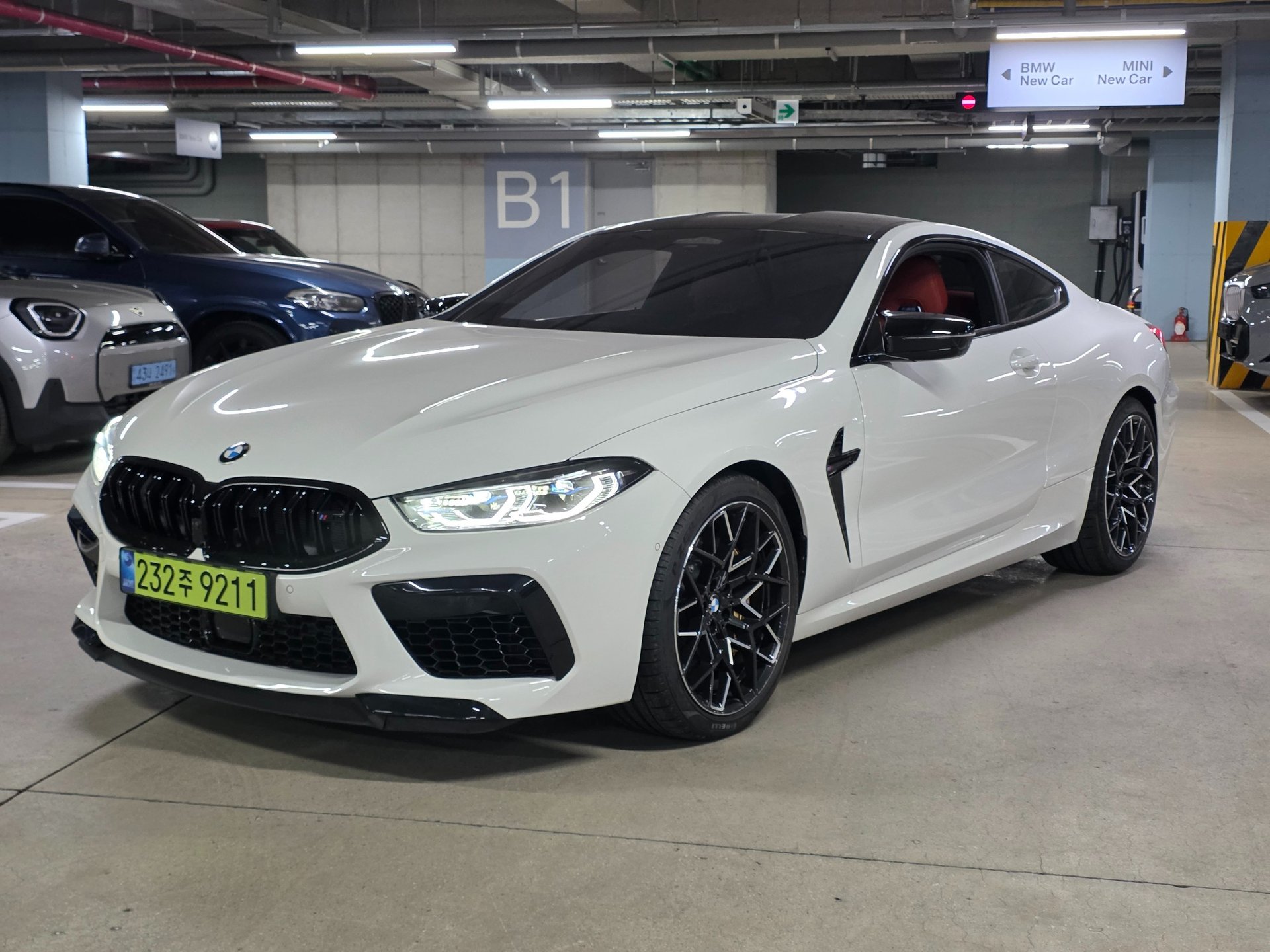 BMW M8 - View 1