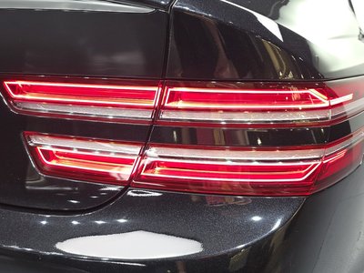 GENESIS G80 (RG3) - 10