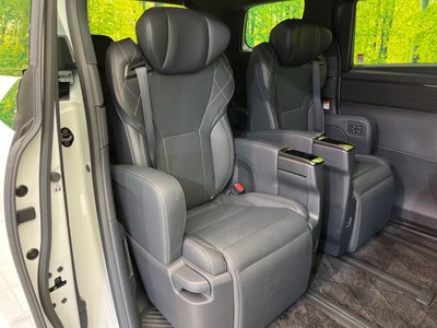 TOYOTA VELLFIRE - 9