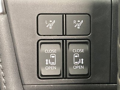 صورة مصغرة 28 لـ 2023 Toyota VELLFIRE