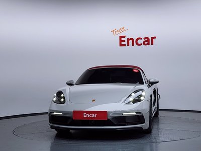 PORSCHE 718 BOXSTER - 2