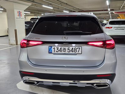 MERCEDES-BENZ GLC - 7