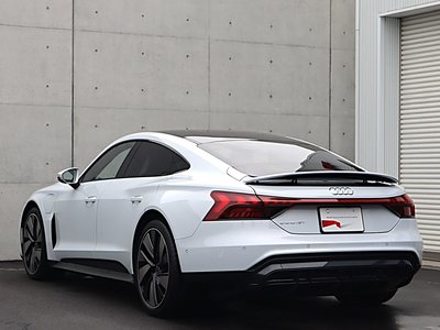 صورة مصغرة 15 لـ 2024 AUDI E-TRON GT QUATTRO